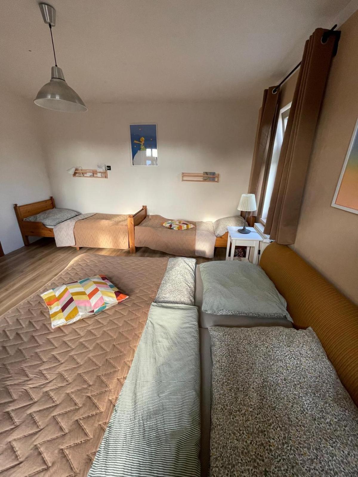 Apartmany Maly Princ ฮอร์นีบลาทนา ภายนอก รูปภาพ